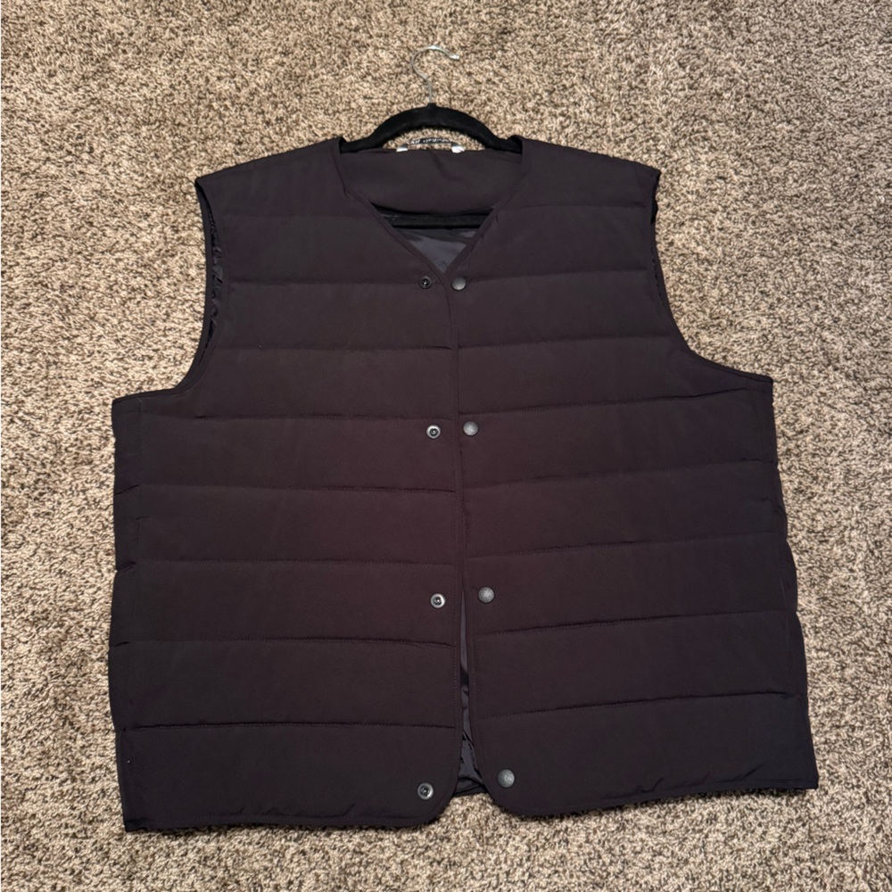 ZARA Black Puffer Vest